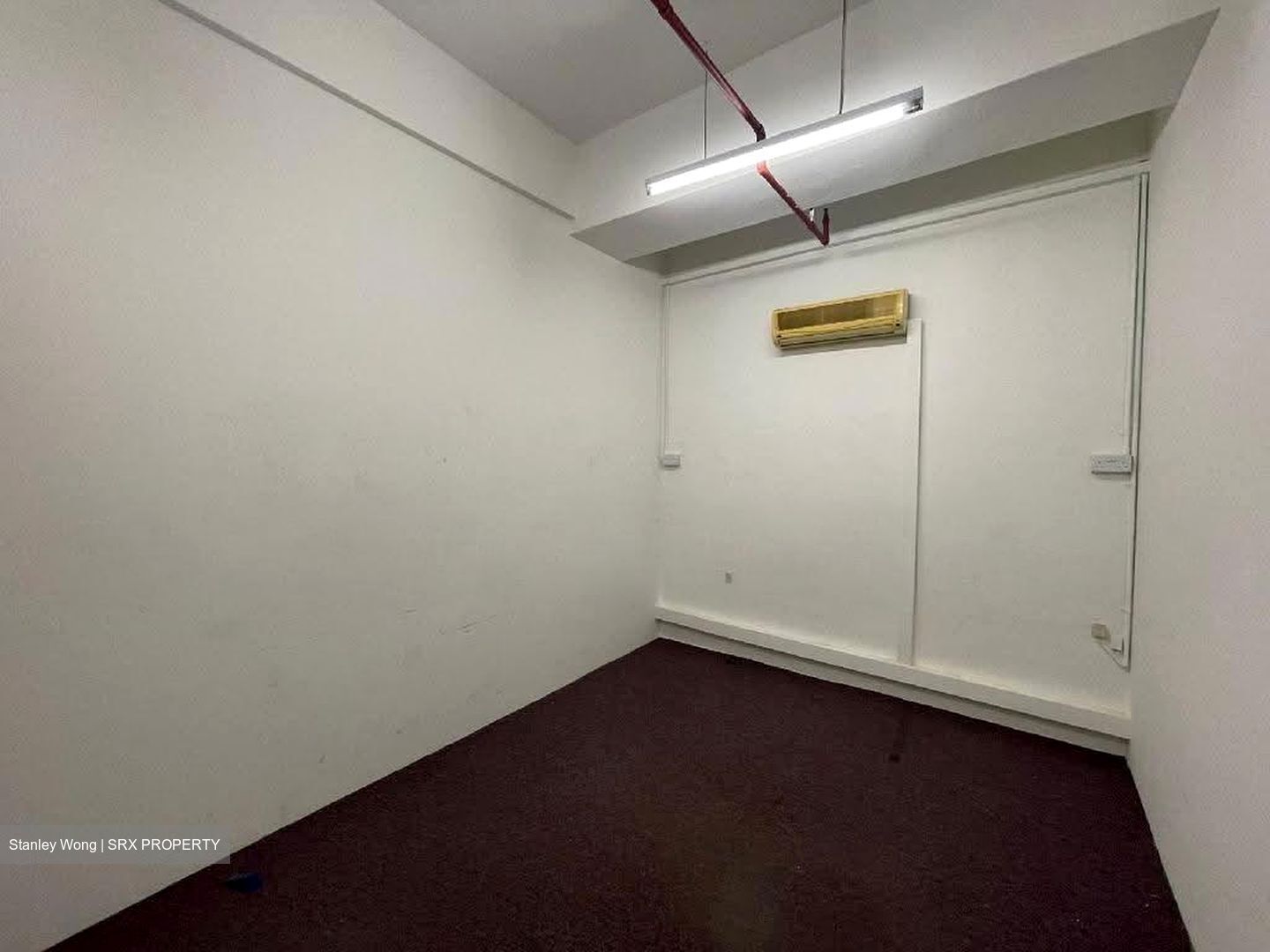 Chancerlodge Complex (D14), Office #625898641